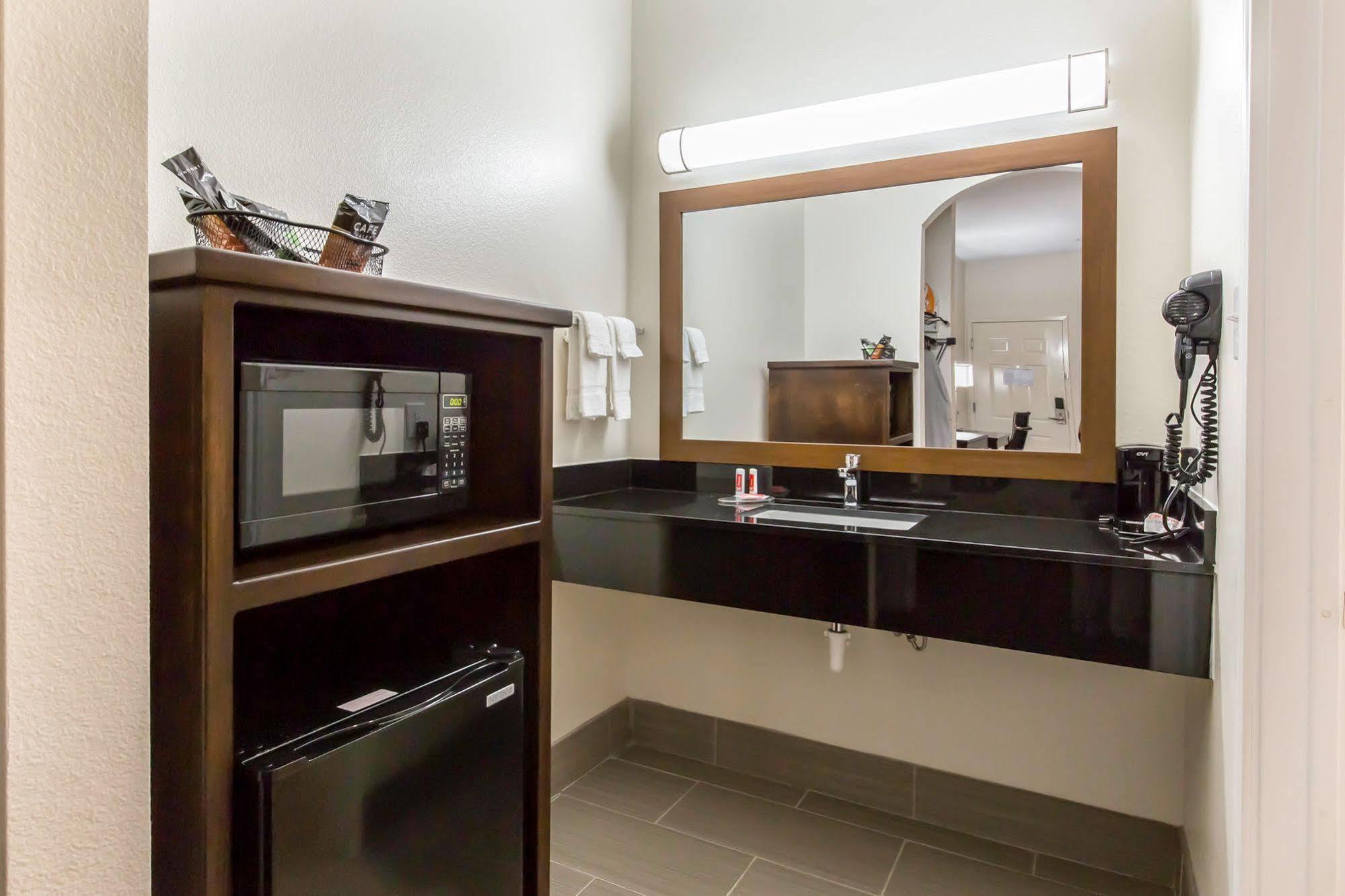Scottish Inns & Suites Spring - Houston North Eksteriør billede