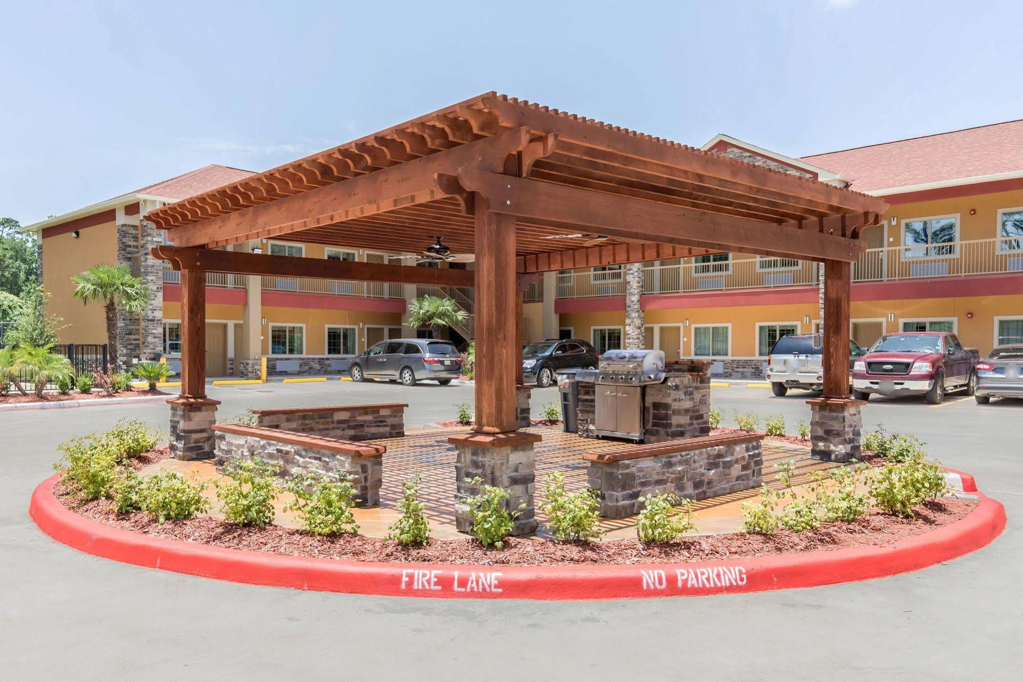 Scottish Inns & Suites Spring - Houston North Eksteriør billede