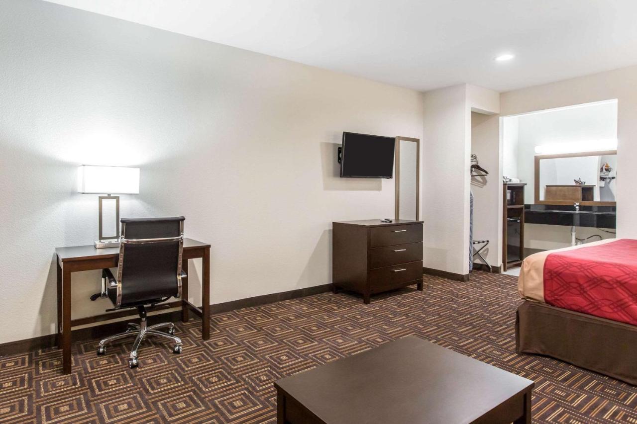 Scottish Inns & Suites Spring - Houston North Eksteriør billede